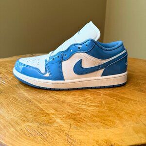 AIR JORDAN 1 LOW SE 🏷️ White/Legend Blue 8M/10.5W